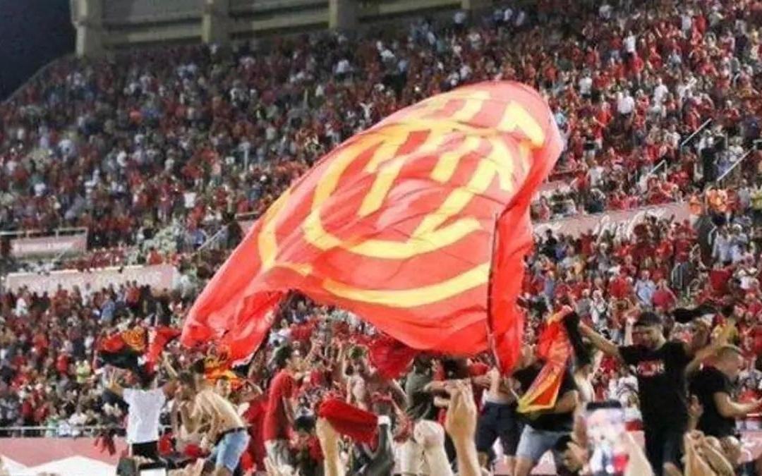 每体：多数西甲俱乐部季票价格显著上