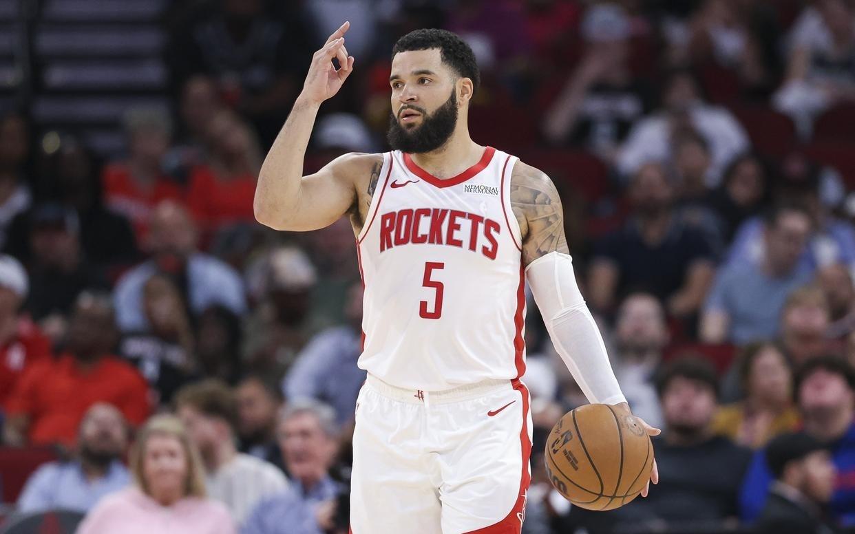 火箭未引援！休赛期可追2位巨星斯通保留筹码，无愧顶级总经理