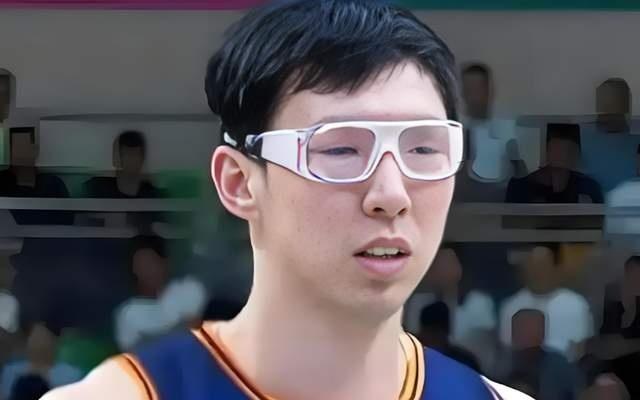 广东夺冠劲敌终于赢了,结束3连败,周琦胡金秋缺阵,赵嘉仁23分