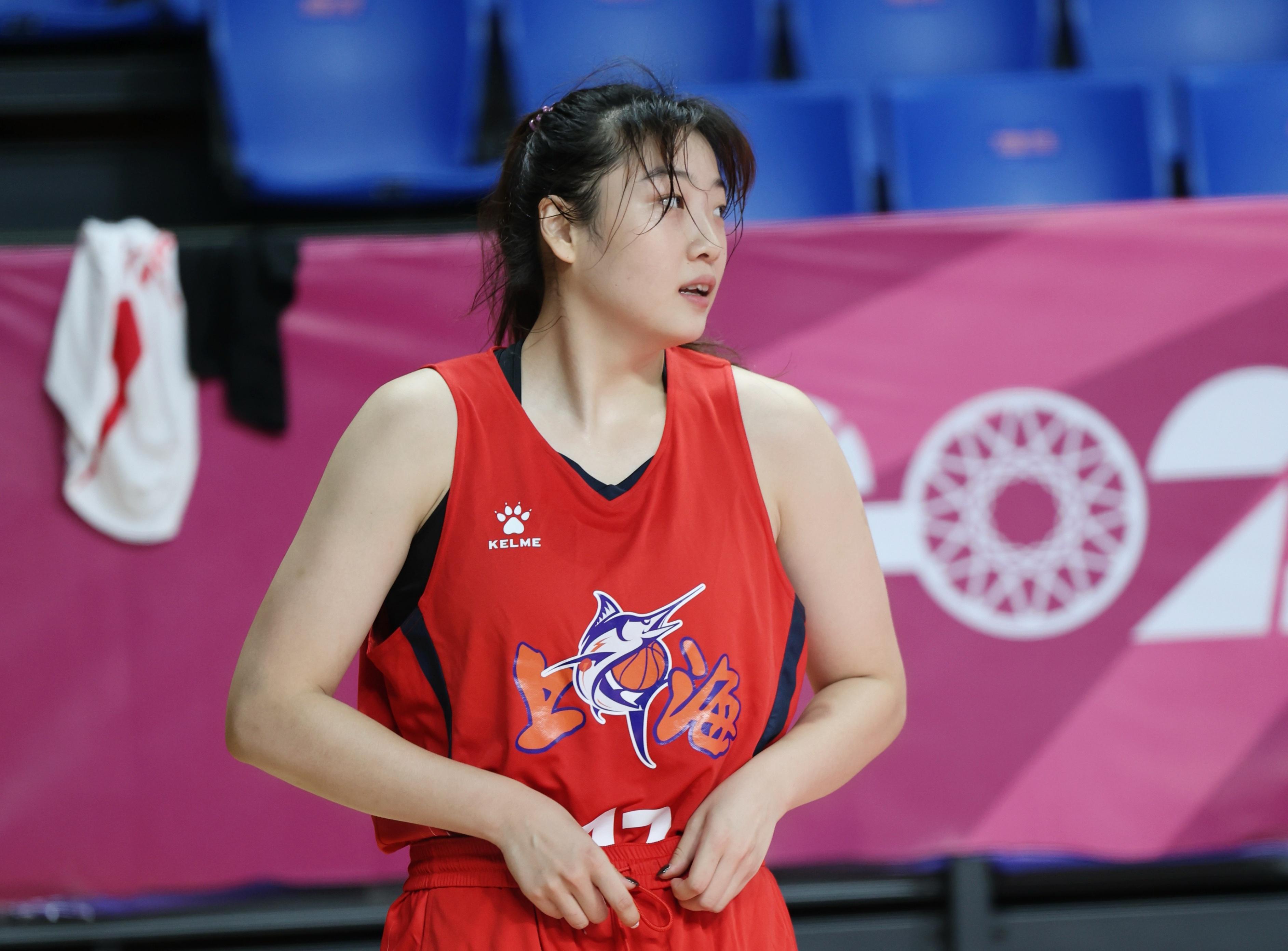 新版李梦来了！中国女篮又一19岁1米8