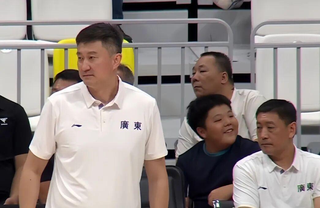 广东男篮92105输球，徐杰空砍29分，焦