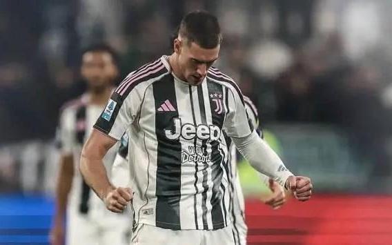 马卡：巴萨已经开始采取行动引进弗拉霍维奇，首选是明夏免签