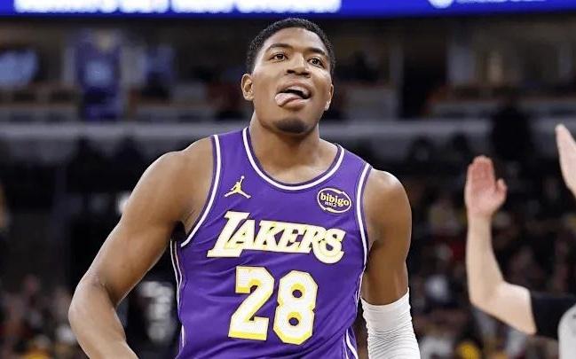 湖人逆转76人！里弗斯轰35分主导，2配角完美辅助，詹东迷失！