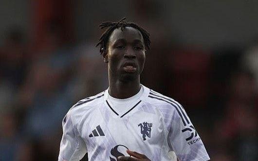 记者:曼联和洛桑体育还未达成协议,比甲球队也有意租借科内