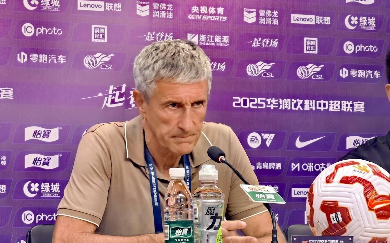 塞蒂恩：李睿跃今天表现不错，球队伤病