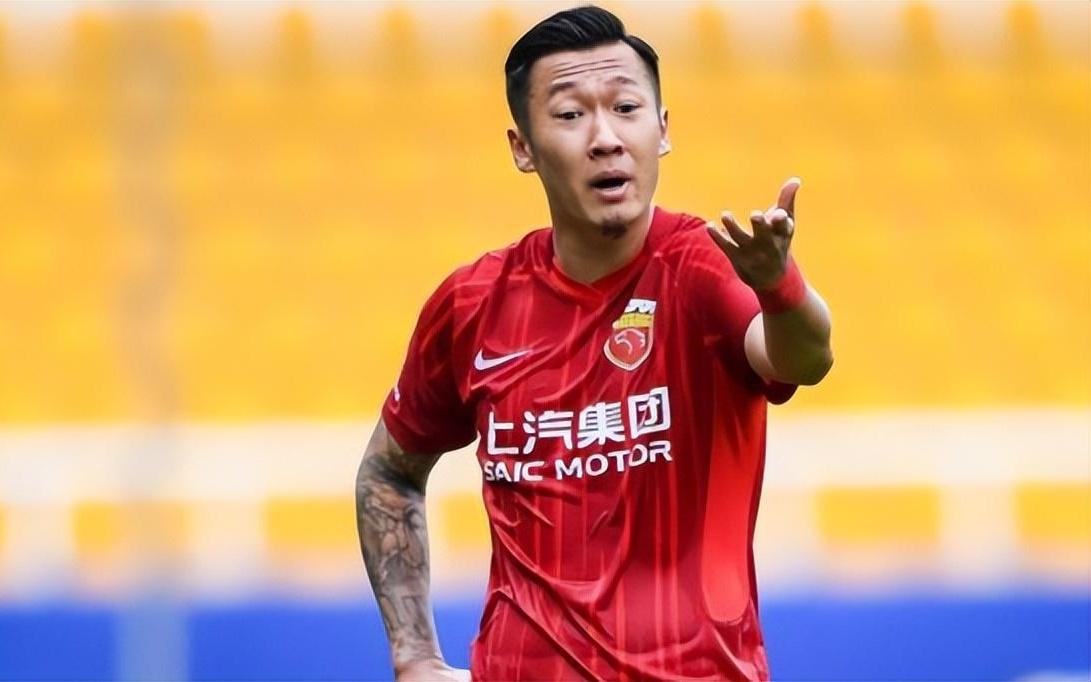 中超黑马酝酿重磅引援锁定本土强力铁腰海港同意放人三赢之举