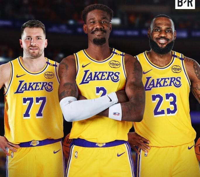 第三巨头!湖人大将轰22+12+4制霸内线已成东里好帮手