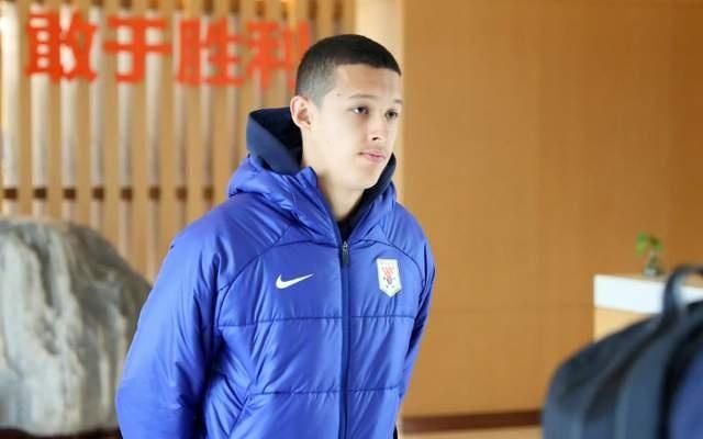依木兰跟一队训练，德比战有望首秀泰山阻击国安争冠韩鹏有担当