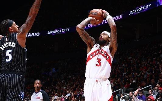 英格拉姆17+9班凯罗23+15+10猛龙主