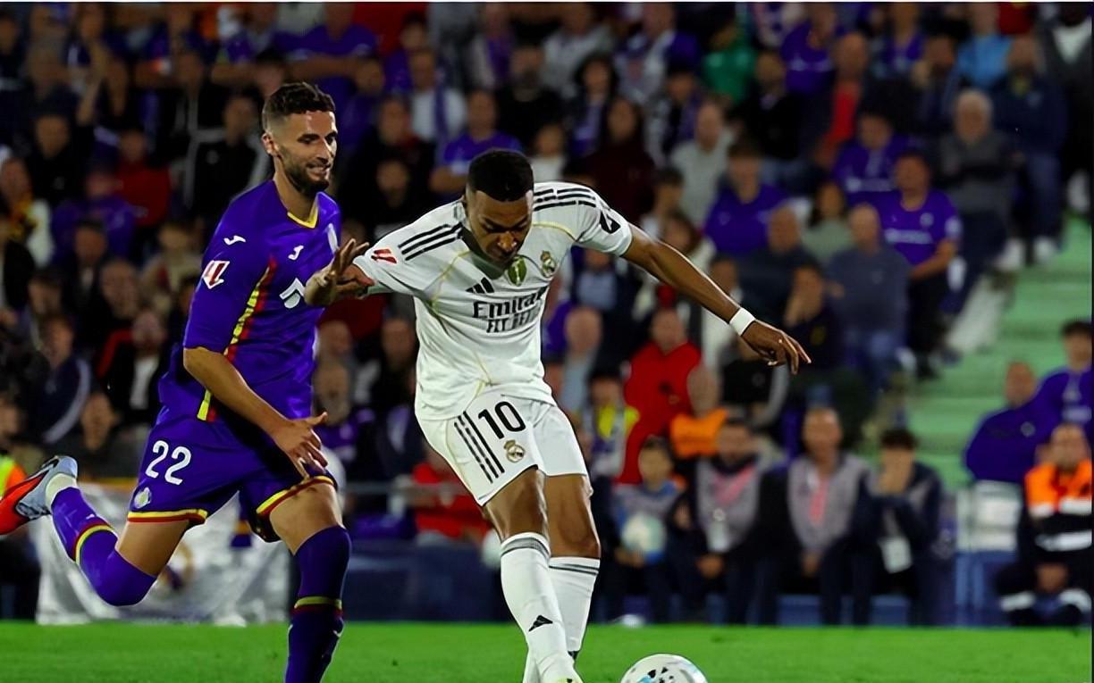 姆巴佩已超越C罗数据对比惊人，但他自己这样说