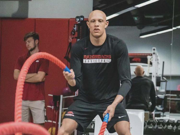 锁死全联盟！新一代无眉大侠！成为NBA顶级3D