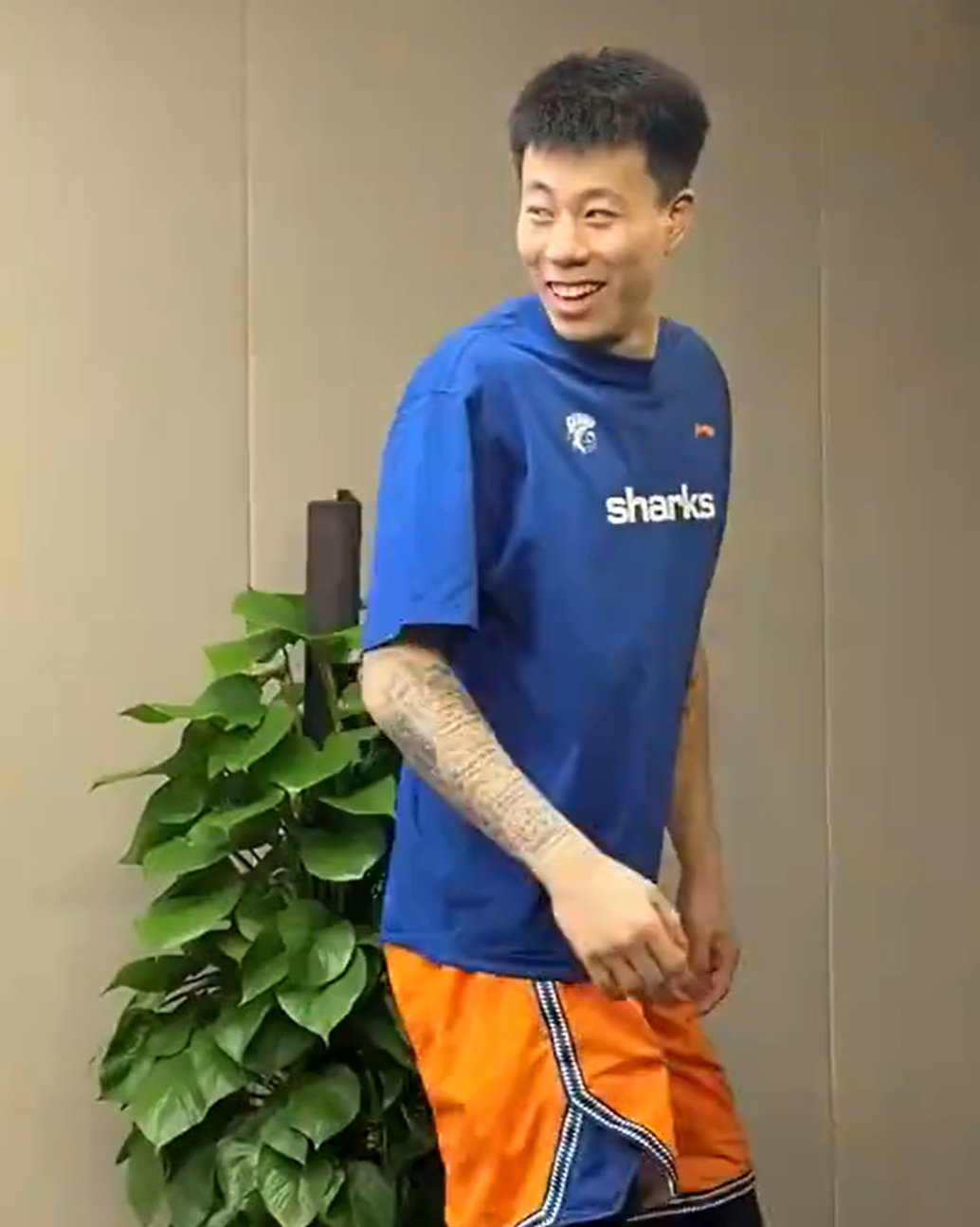 有趣！男篮国手得0分，参加CBA新闻发布