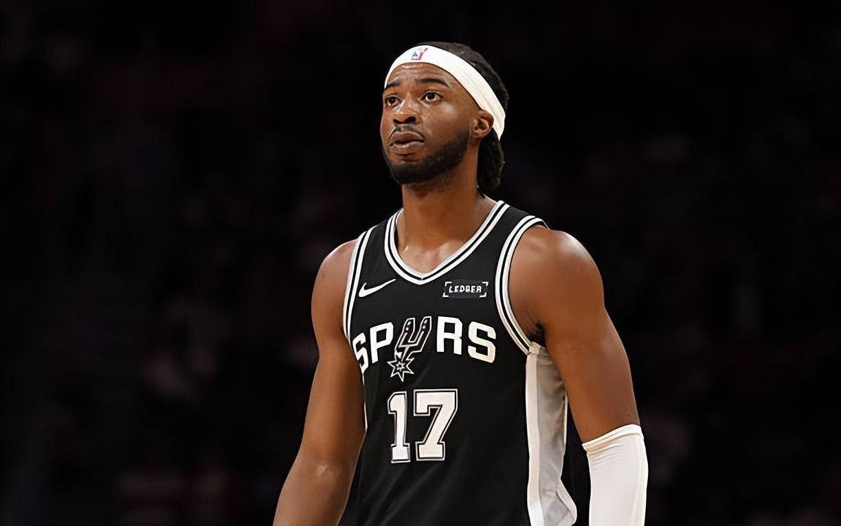 能攻善守能力全面！马刺二队的全能型