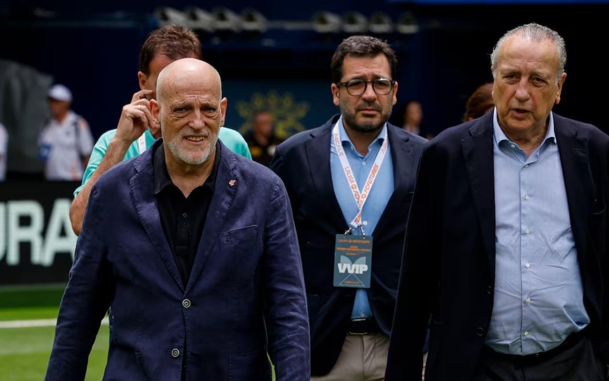 欧冠比赛中获知西甲海外赛取消，比利亚雷亚尔俱乐部非常愤怒