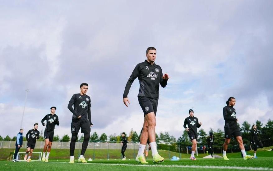 备战英联杯,罗德里已回归曼城合练