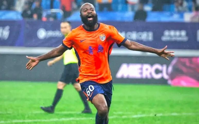 闹剧！中超球队陷入欠薪危机，遭外援威