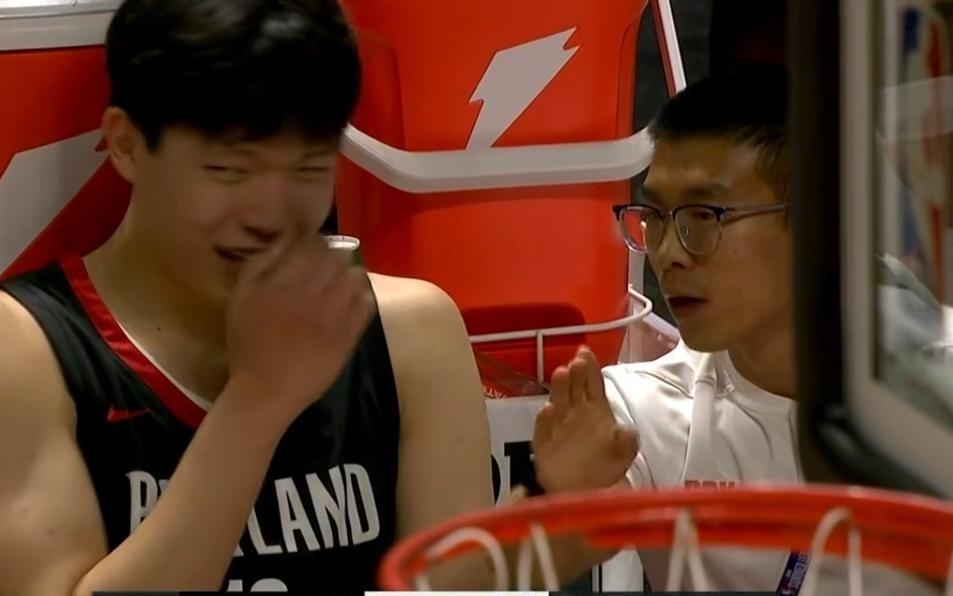 杨瀚森翻译NBA再就业，985大学毕业高