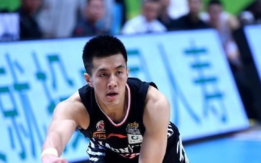 什么情况马布里锐评郭艾伦：吃T是因在辽篮受裁判照顾惯了