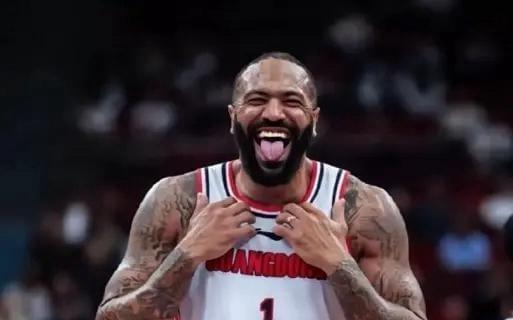 CBA宣布重要决定,广东队再被重罚,球迷拍手称赞,杜锋要小心