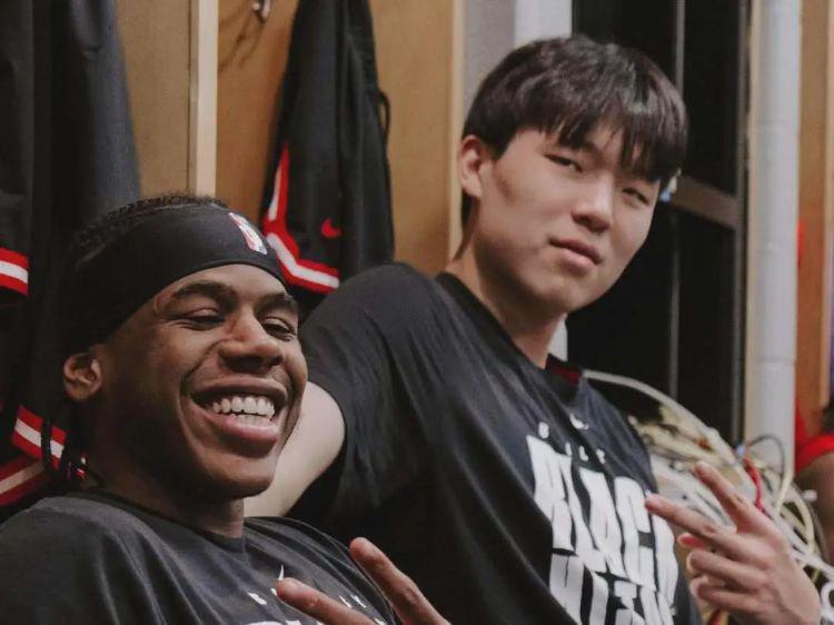 16投14中！杨瀚森31分8篮板！轰出生涯最强一战