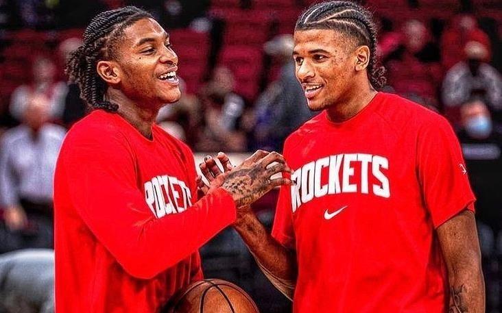 4场轰108分+27助攻!火箭队弃将变雄鹿二当家斯通裁人过于草率