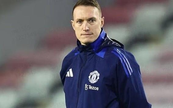 菲尔琼斯：阿森纳可以充分利用拜仁在