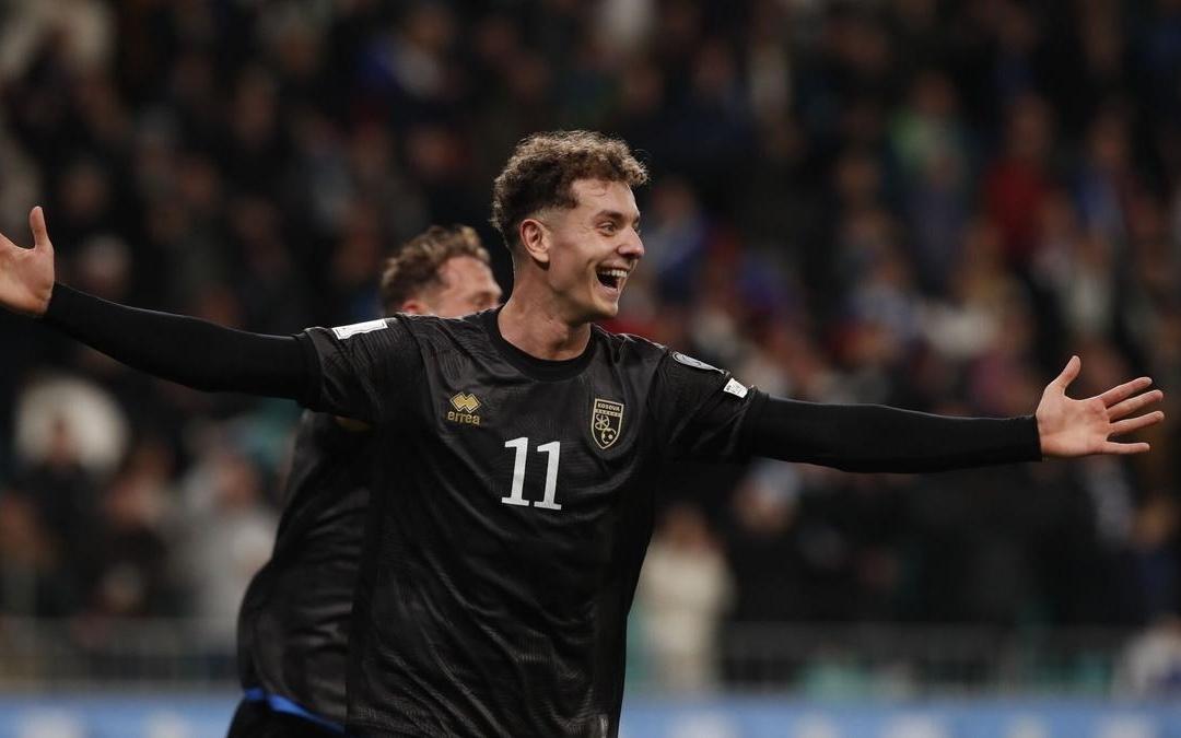 每体：拜仁巴萨有意霍村前锋阿斯拉尼