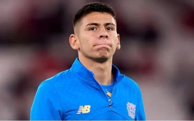 阿媒：埃切韦里想冬窗租回河床，但曼城