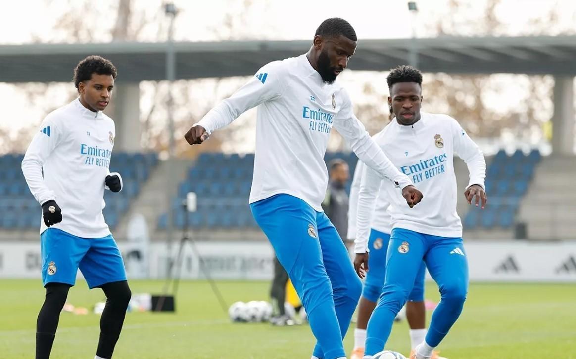 皇马官方：完成欧冠前最后一练，姆巴佩