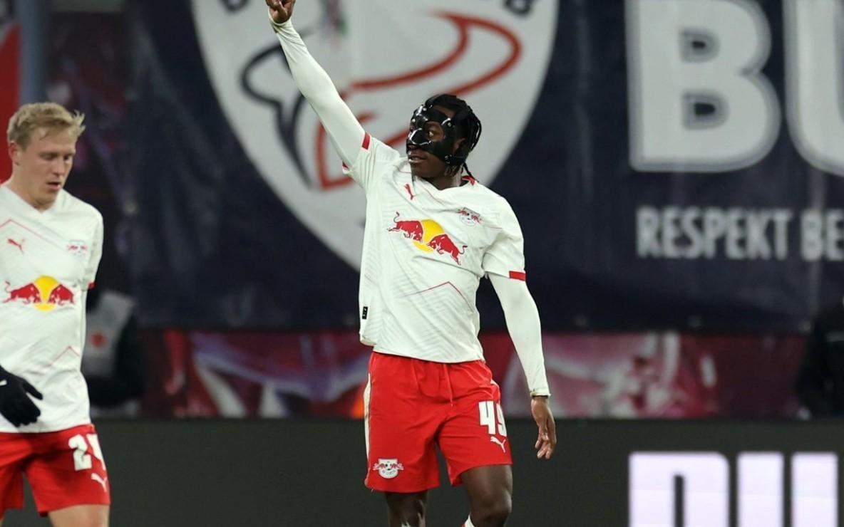 19岁22天，莱比锡边锋迪奥曼德成为德