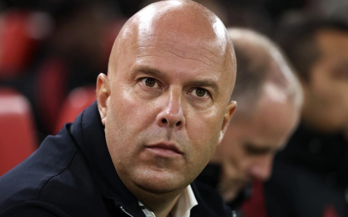 电讯报致斯洛特：当你花了4.46亿镑时，不要抱怨阵容不够强大