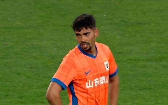 马德鲁加留队不稳，泰山补2位置可争