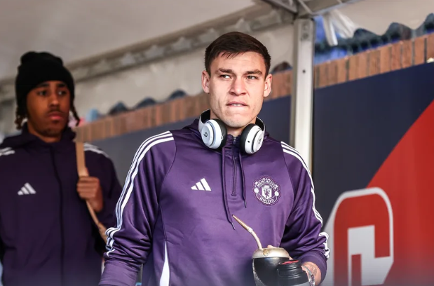 曼联水货中场面临清洗！去年斥资半亿