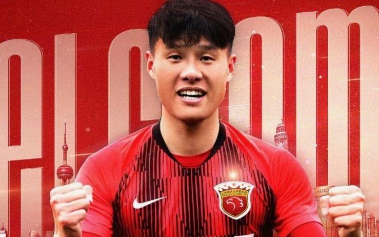 祝福！中国男足32岁名将转会，曾是高洪