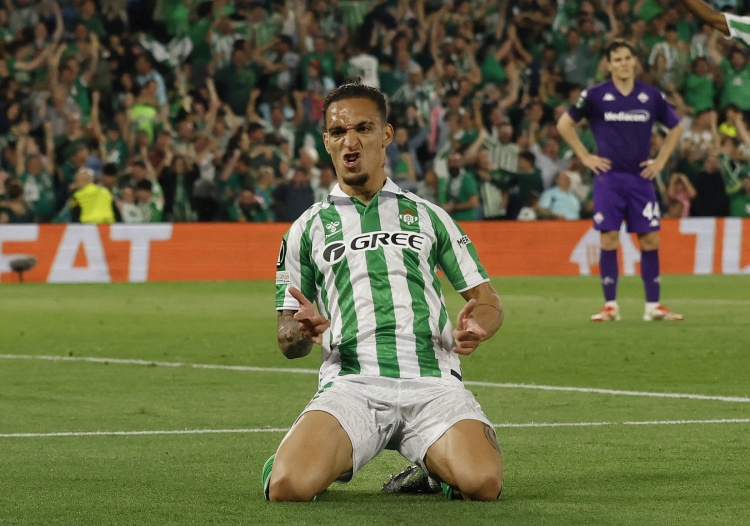 现身价2000万！马卡：贝蒂斯下周谈判安东尼，或买球员部分所有权