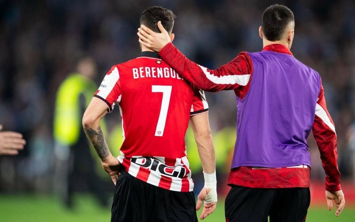 毕包球迷：我们是坨大粪，皇社是边上那坨块头大一点的