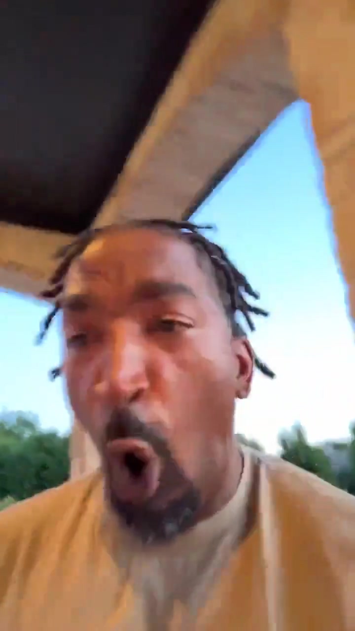JR史密斯激情庆祝尼克斯赢下G2：天呐！麦迪逊广场花园见
