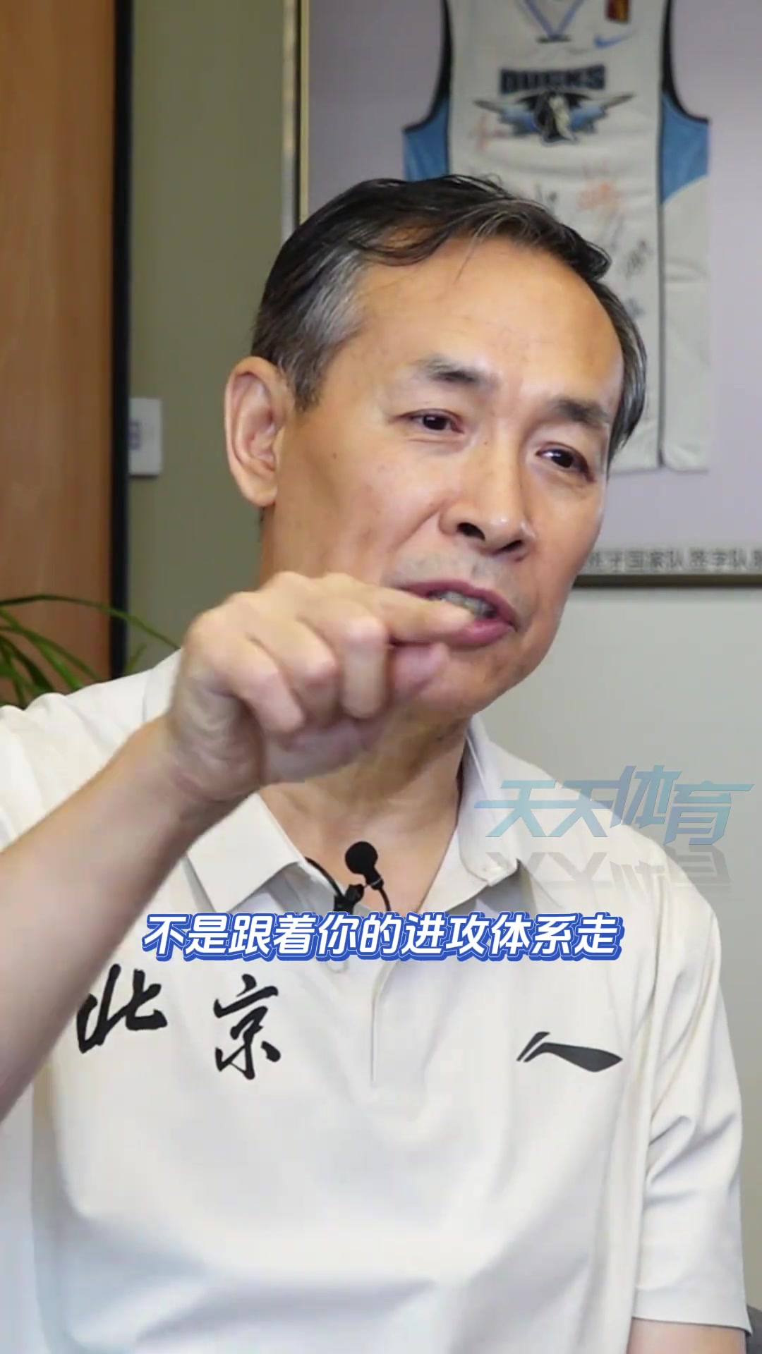 许利民：女篮可以不靠外援男篮必须靠！并且要跟着外援习惯去走