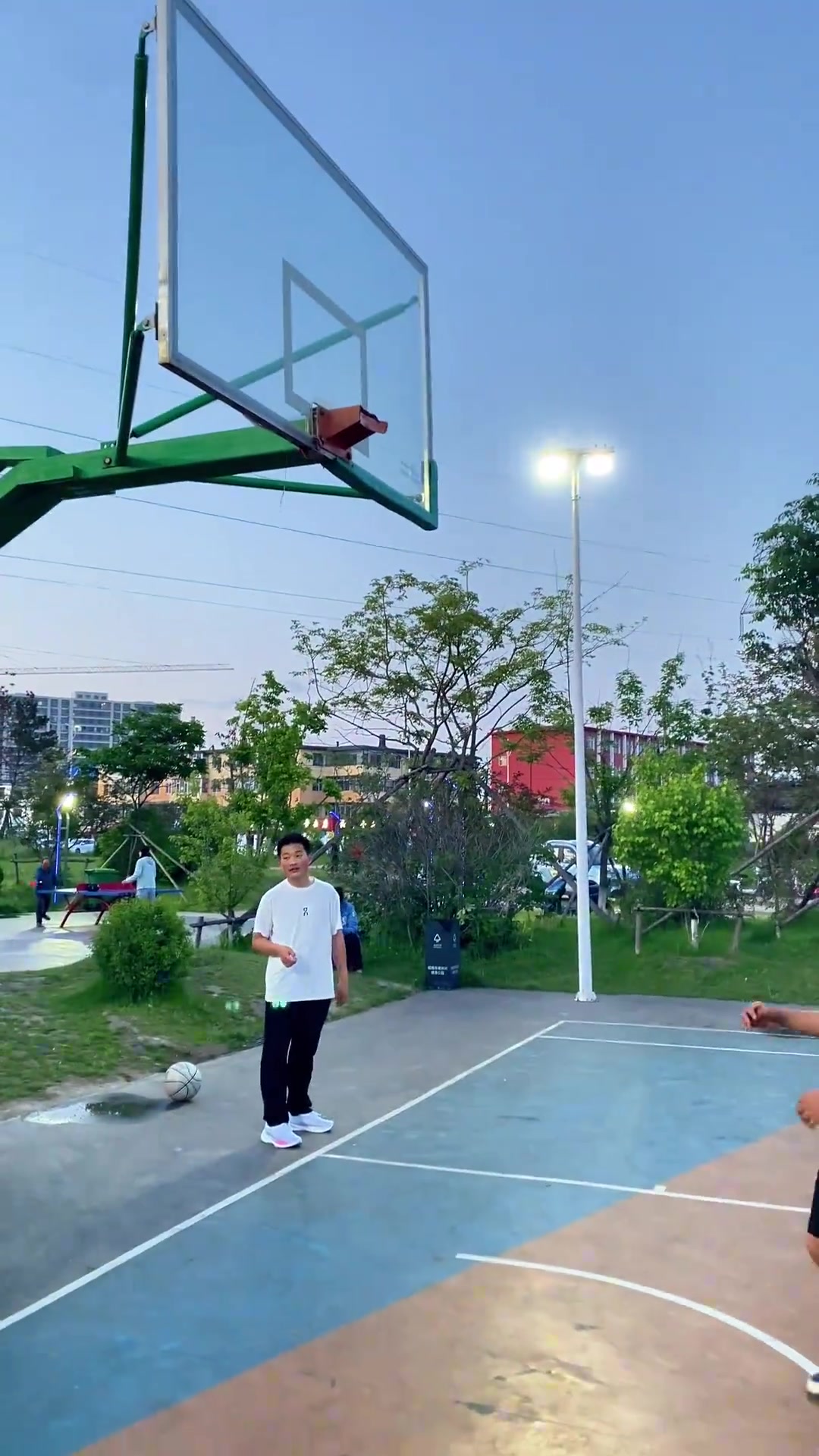 清华北大吧友何在来看看这球到底进没进