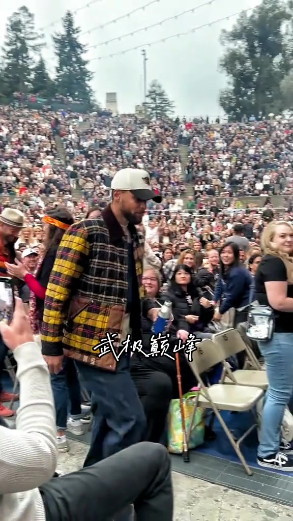 “金州GOAT走到哪都是焦点”