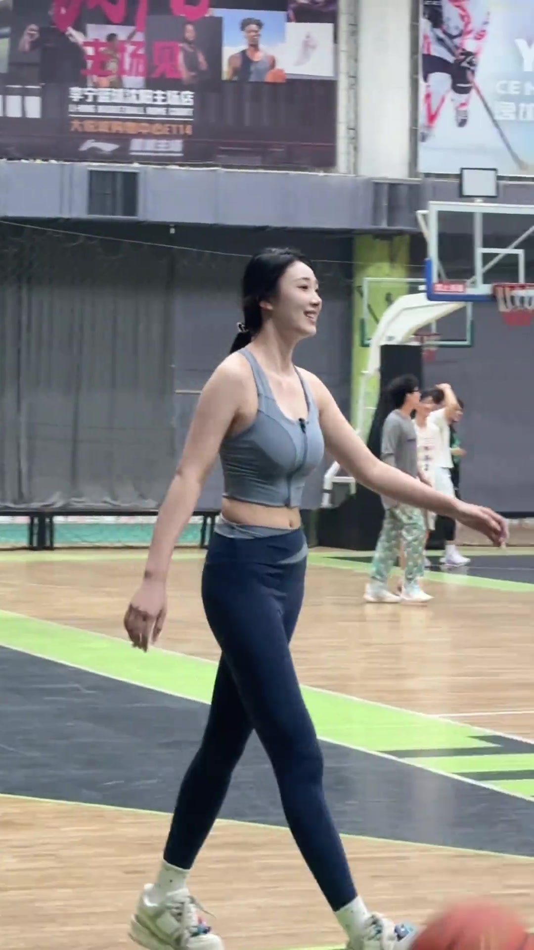 平A闪现小姐姐这一个转身虚晃假动作你能防得住吗
