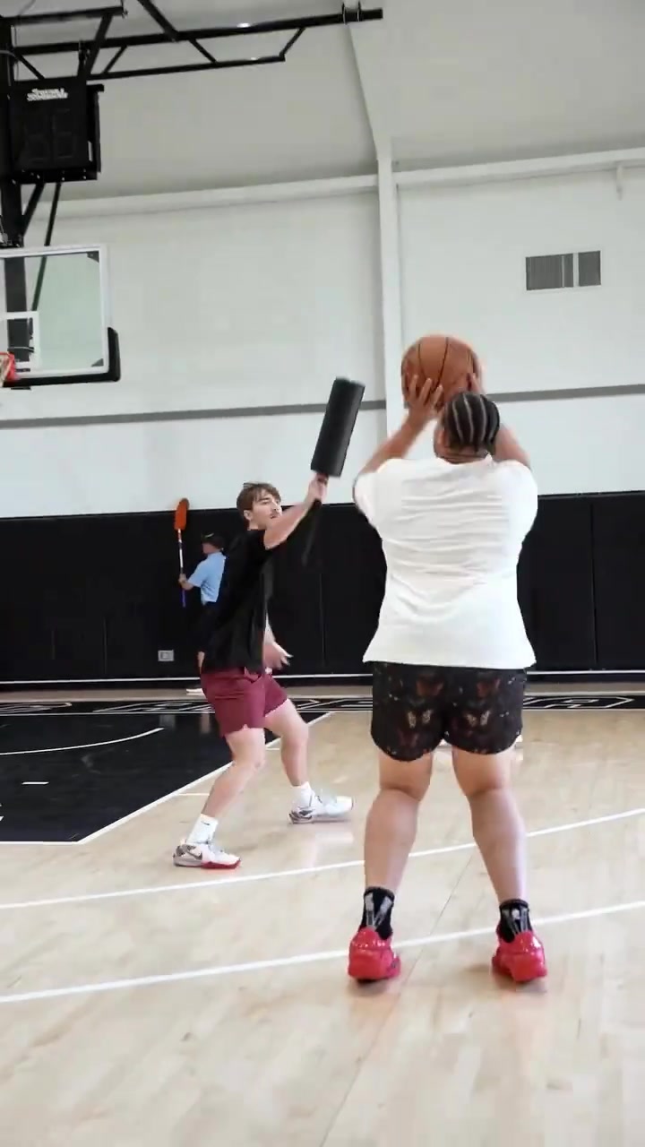 继续冲击NBA小胖洛夫顿将代表绿军出战夏联