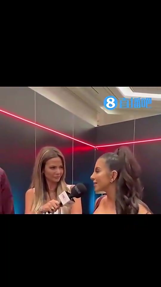 炸裂！一成人女星表示：我约过好几个湖人球员，他们很爱乱搞