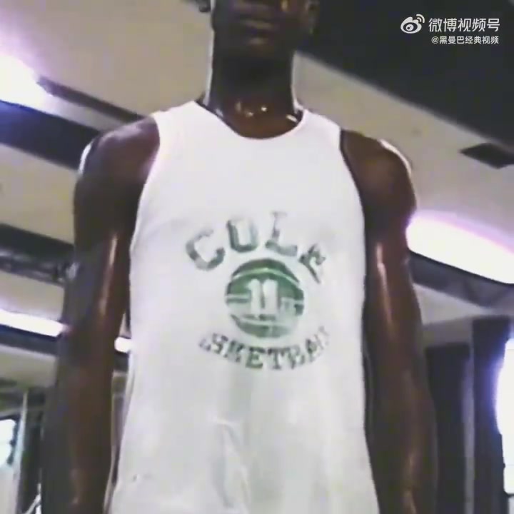 高中时期的奥尼尔，对篮框的摧残真的太狠了！