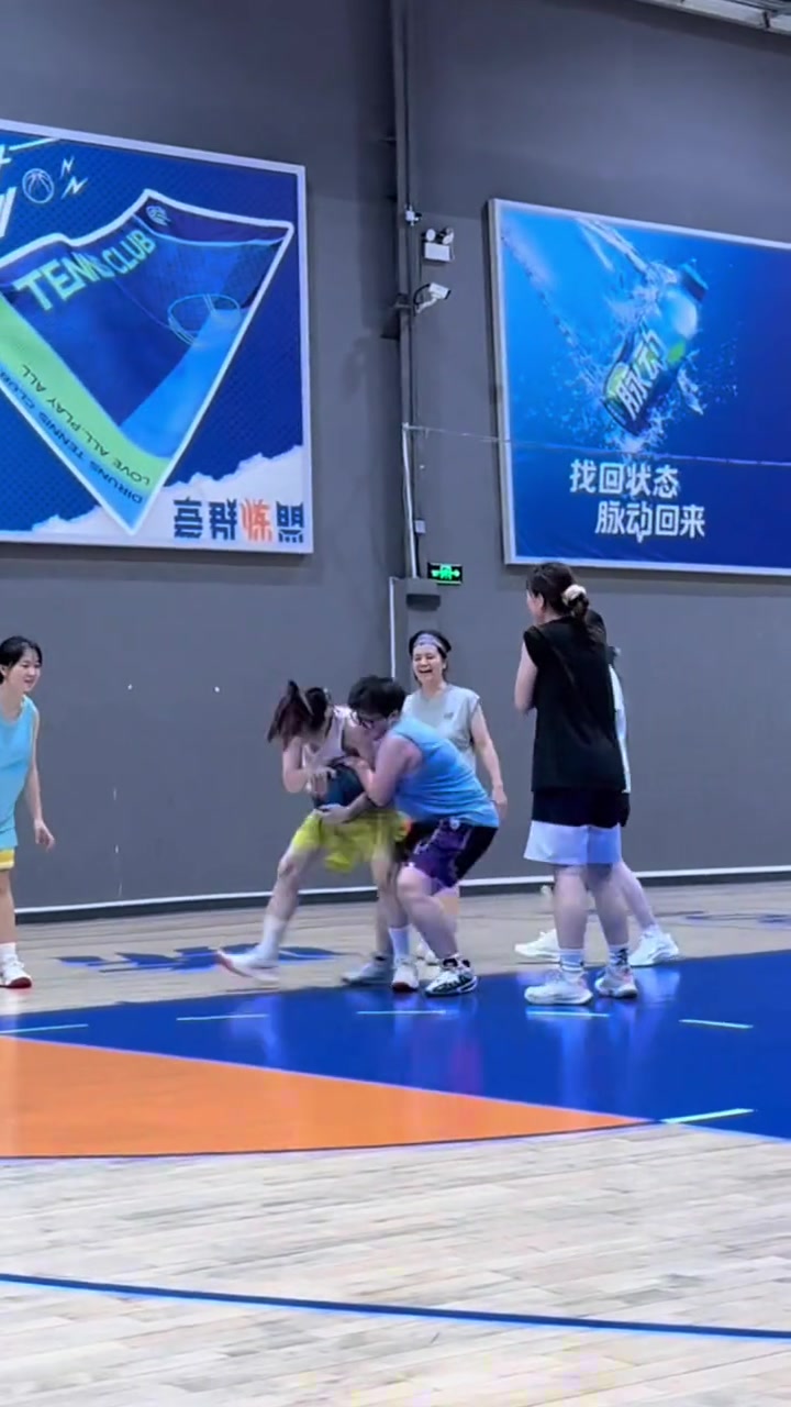 这么软吗赶紧加练力量！