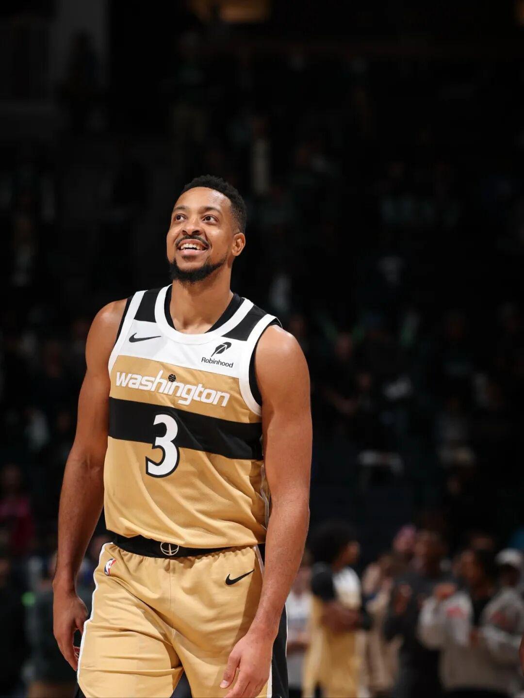 一年6场40+！34岁的麦科勒姆，还有多少油