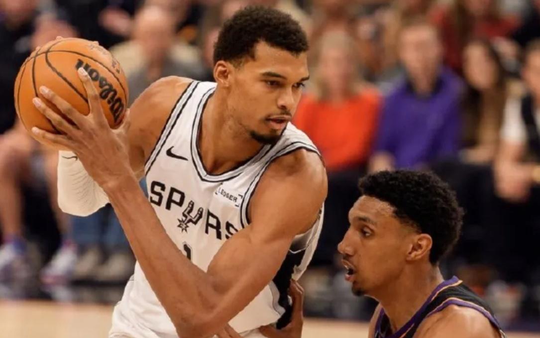 全场低迷！文班亚马表现糟心，马刺不败金身被破！