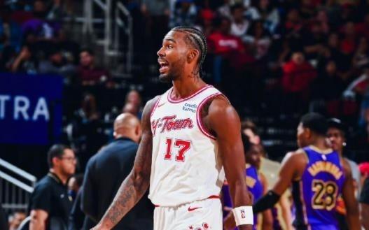 场均11+5，三分命中率超5成！恭喜火箭队，超级射手月底归队助力