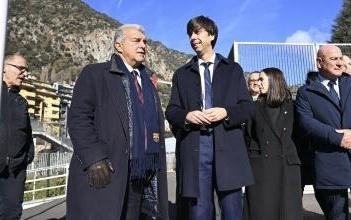 拉波尔塔：全队与阿劳霍同在伦敦失利将成本赛季的转折点