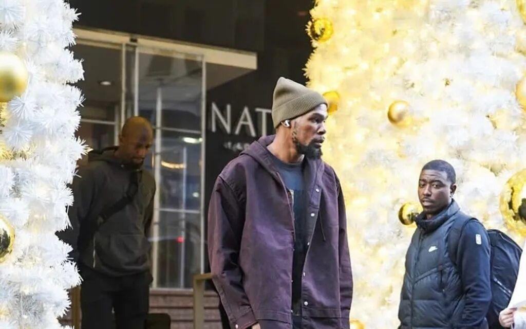 梦幻联动！杜兰特xTS倒钩首度亮相！你打几分